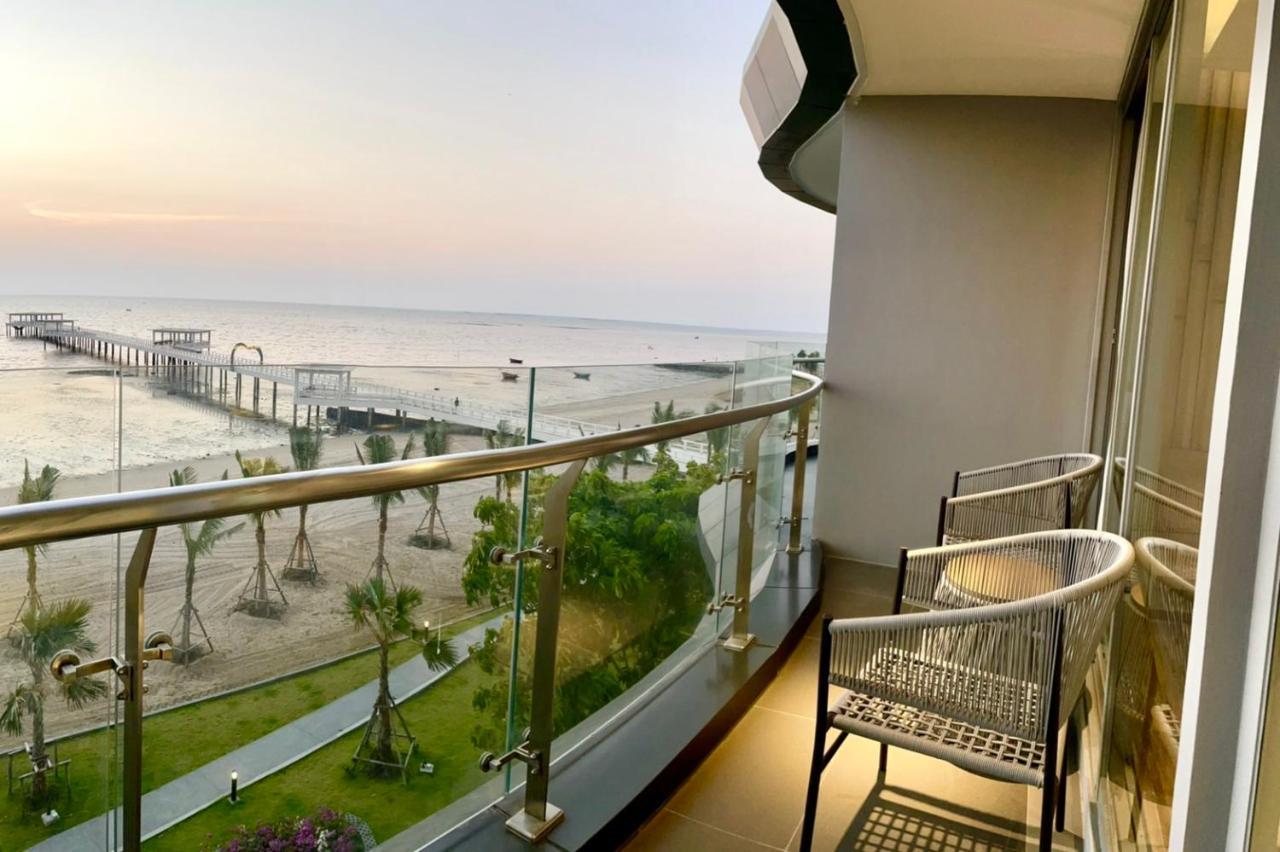 Symphony Of The Sea Hotel بانغسين المظهر الخارجي الصورة